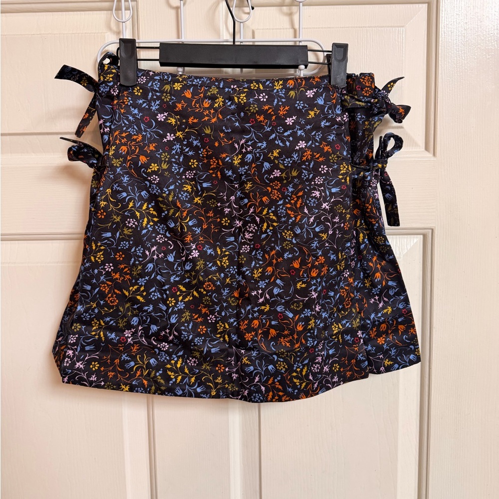 Floral Tie-Side Mini Skirt - Black with Multicolor Floral